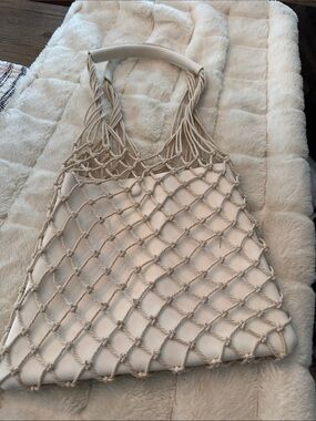 Street Level Cream Beach Tote with Rope Net Overlay